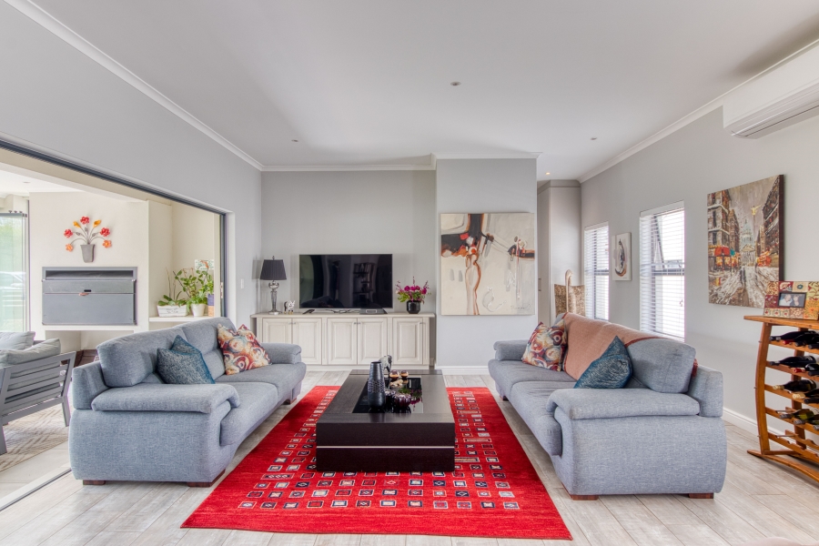 3 Bedroom Property for Sale in Kelderhof Country Village Western Cape